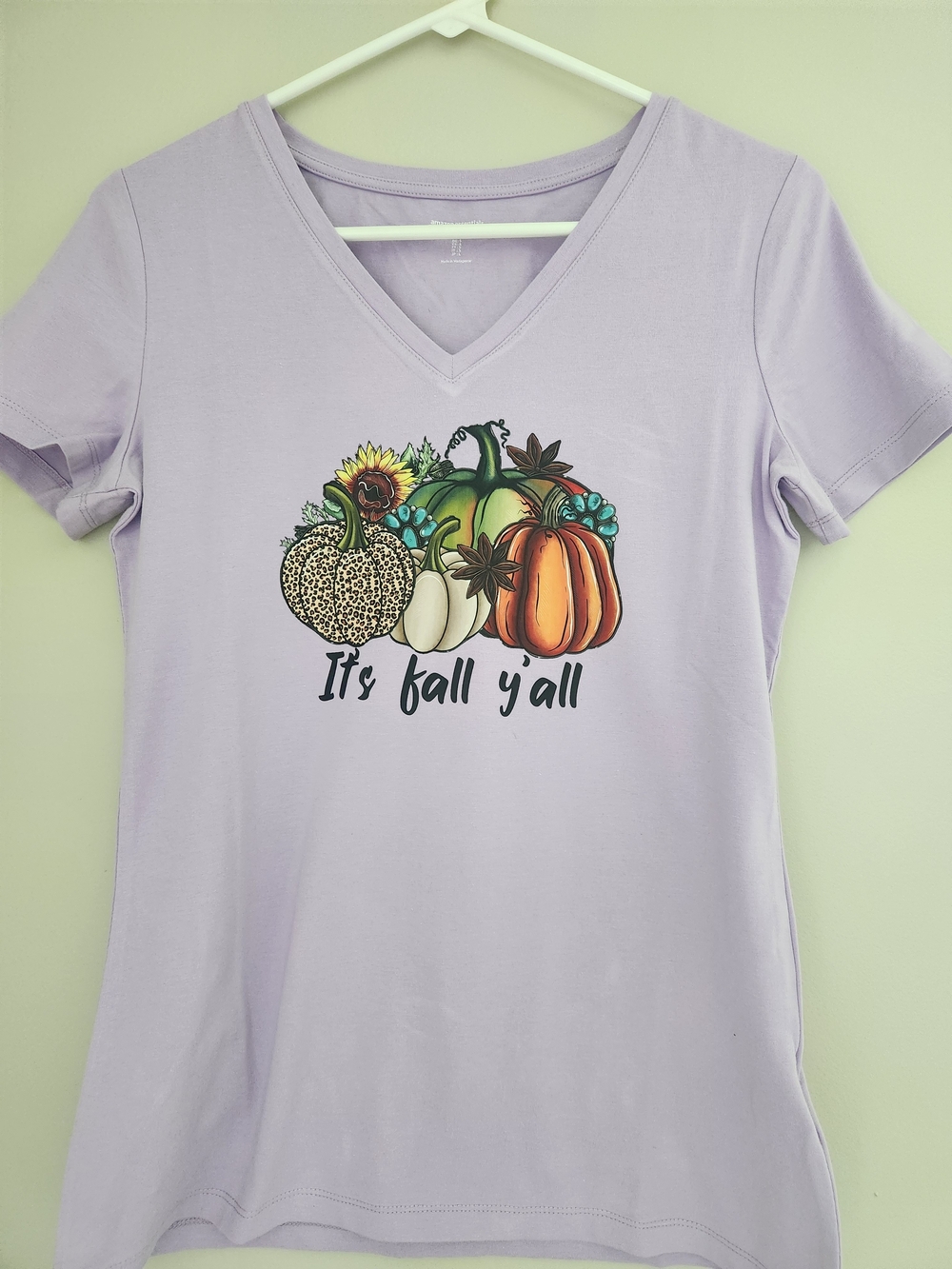 Women's Lavender V-Neck Fall Graphic Tee - It's Fall Y'all